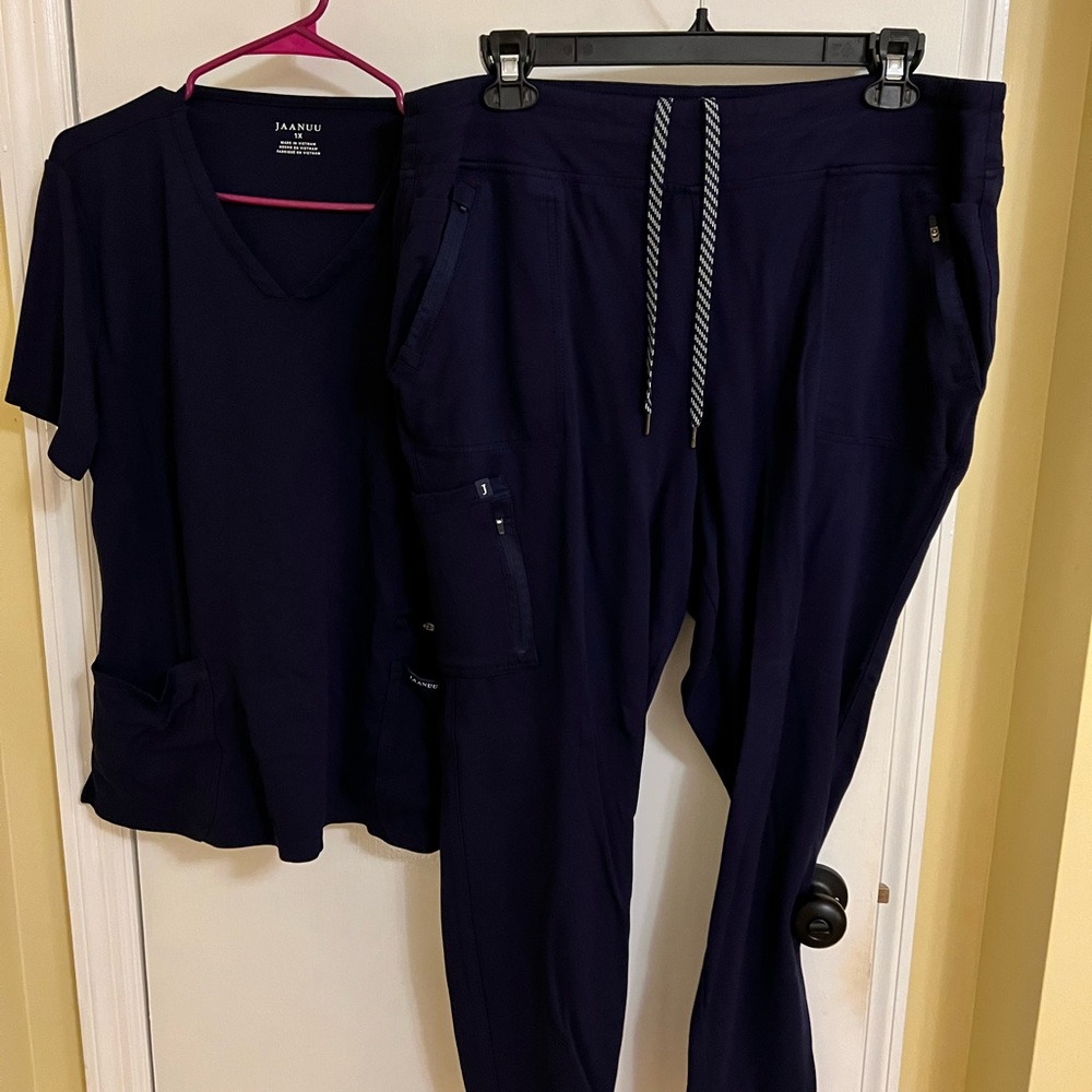 Multiple Jaanuu Scrub Sets